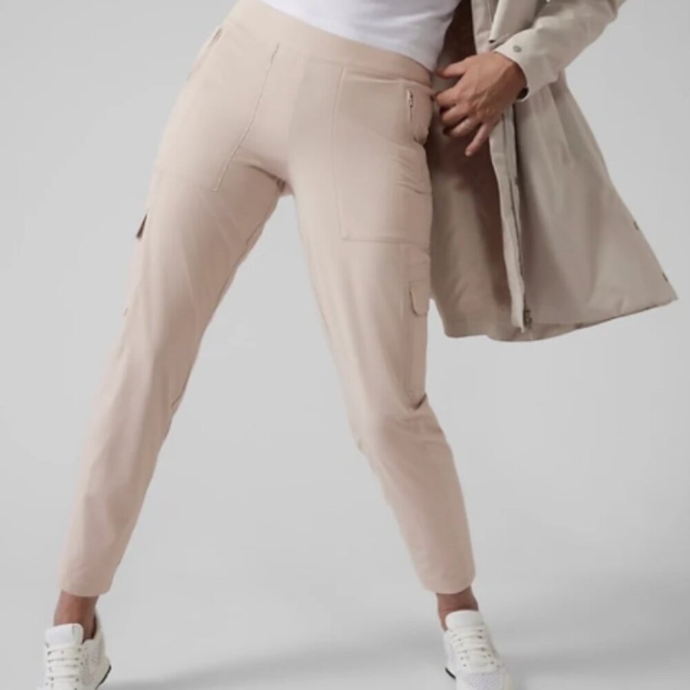 Athleta Chelsea Cargo Lined Pant size 8